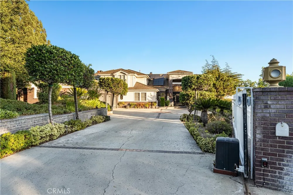 346 Morgan Ranch Glendora, CA 91741
