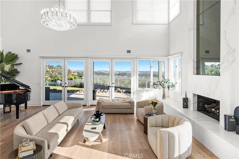 346 Morgan Ranch Glendora, CA 91741