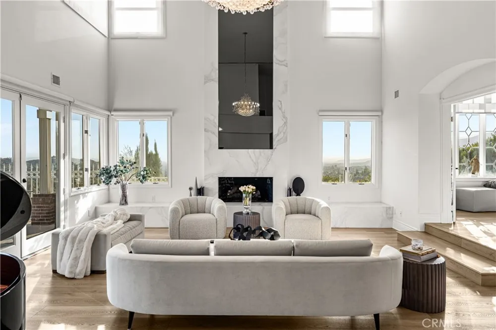 346 Morgan Ranch Glendora, CA 91741