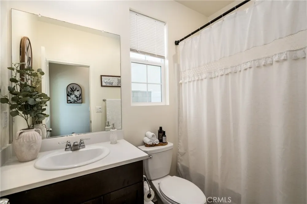 1919 Rodeo Drive Hemet, CA 92545