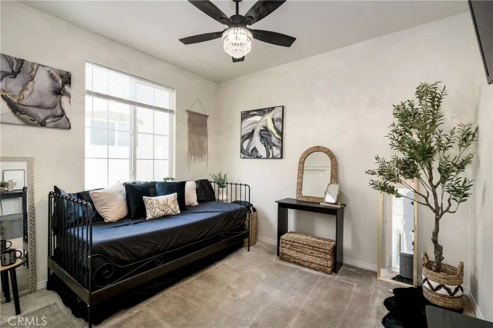 1919 Rodeo Drive Hemet, CA 92545