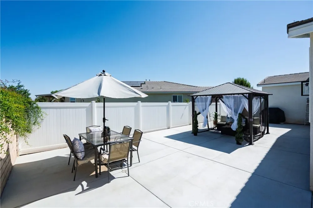 1919 Rodeo Drive Hemet, CA 92545