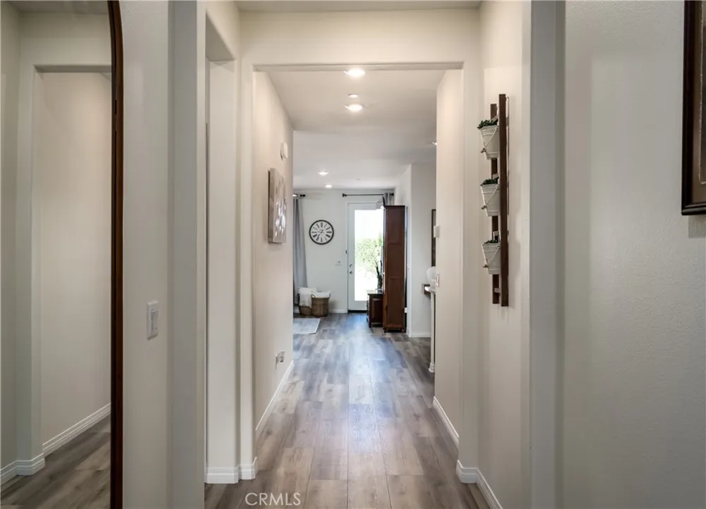 1919 Rodeo Drive Hemet, CA 92545