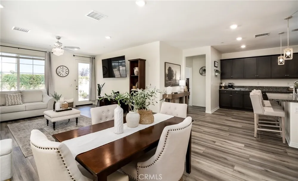 1919 Rodeo Drive Hemet, CA 92545