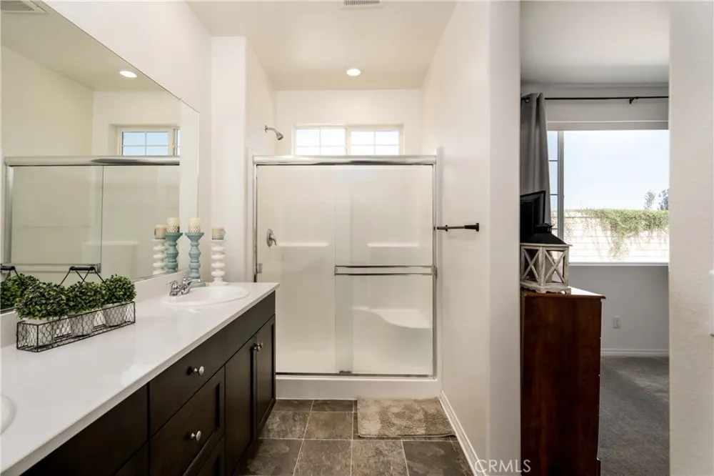 1919 Rodeo Drive Hemet, CA 92545