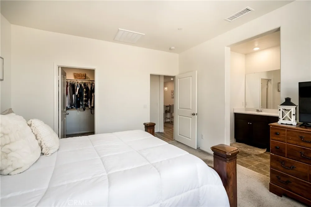 1919 Rodeo Drive Hemet, CA 92545