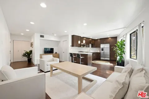 8755 Shoreham Drive #100