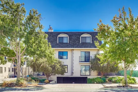 1020 Ocean Park #3