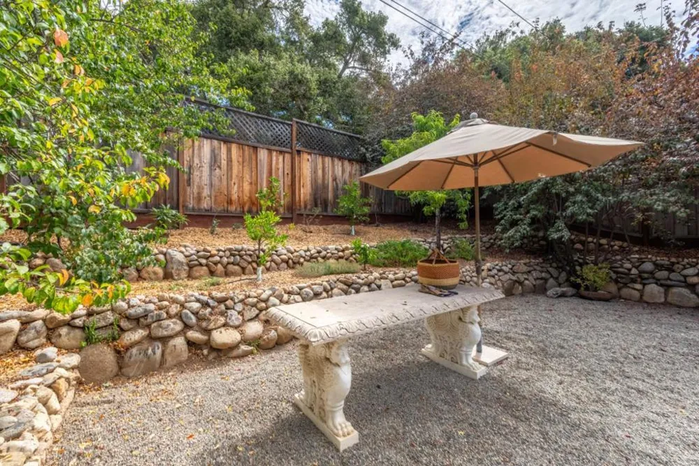 39 Lilac Lane Carmel Valley, CA 93924