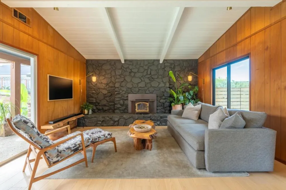 39 Lilac Lane Carmel Valley, CA 93924