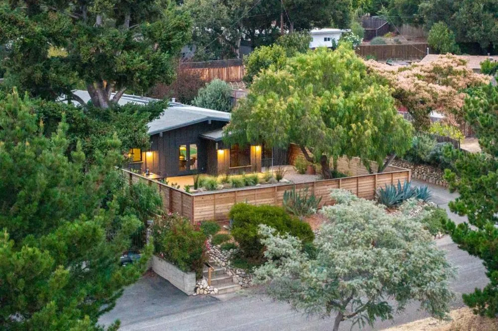 39 Lilac Lane Carmel Valley, CA 93924