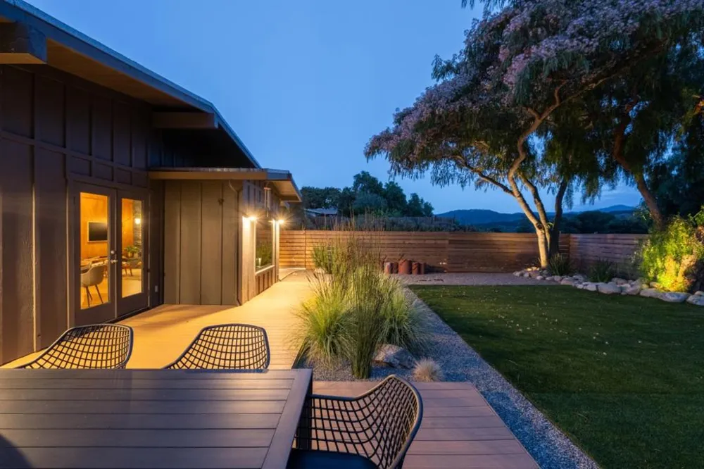 39 Lilac Lane Carmel Valley, CA 93924