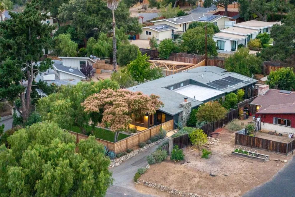 39 Lilac Lane Carmel Valley, CA 93924