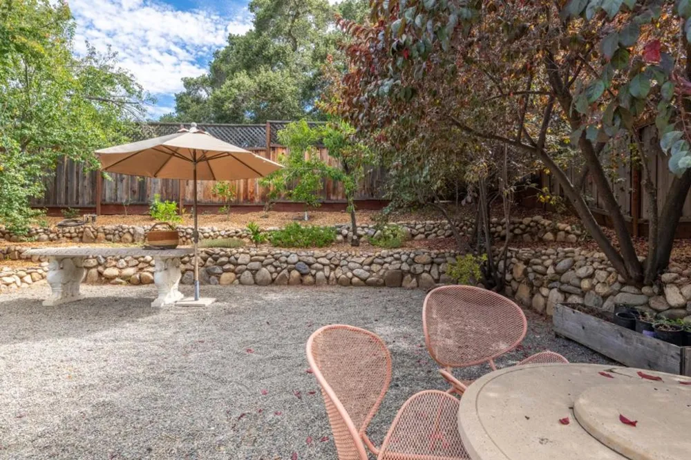 39 Lilac Lane Carmel Valley, CA 93924