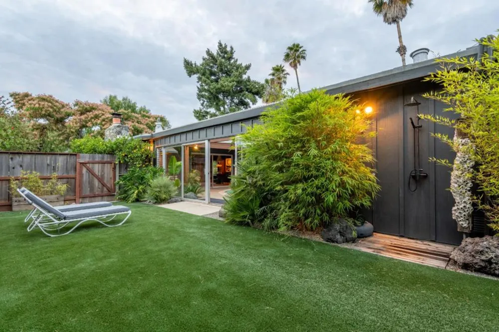 39 Lilac Lane Carmel Valley, CA 93924
