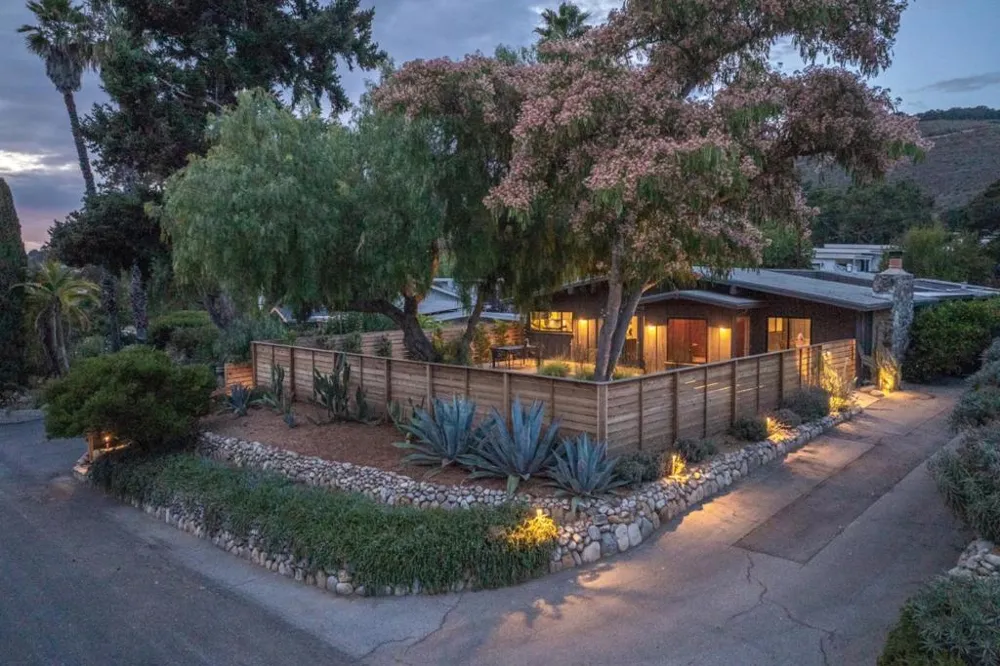 39 Lilac Lane Carmel Valley, CA 93924