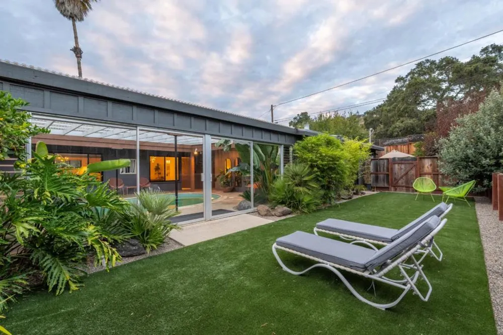 39 Lilac Lane Carmel Valley, CA 93924