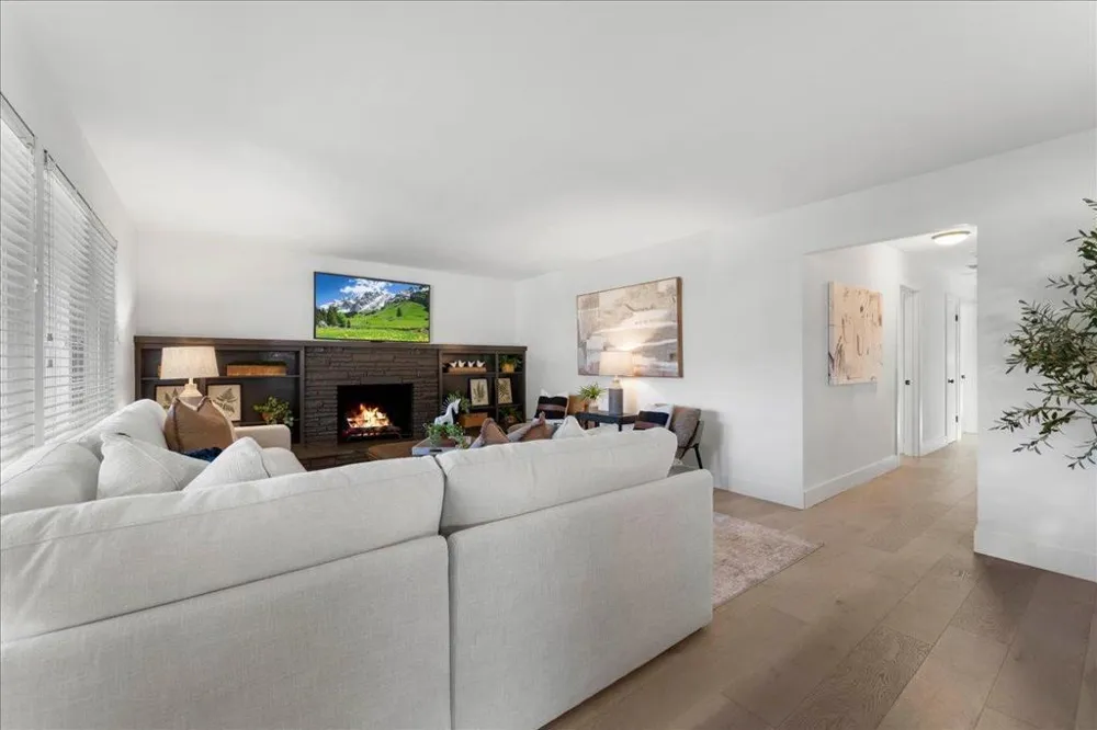 190 W Campbell Avenue Campbell, CA 95008
