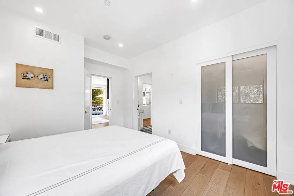 4841 Minden Place Los Angeles, CA 90041