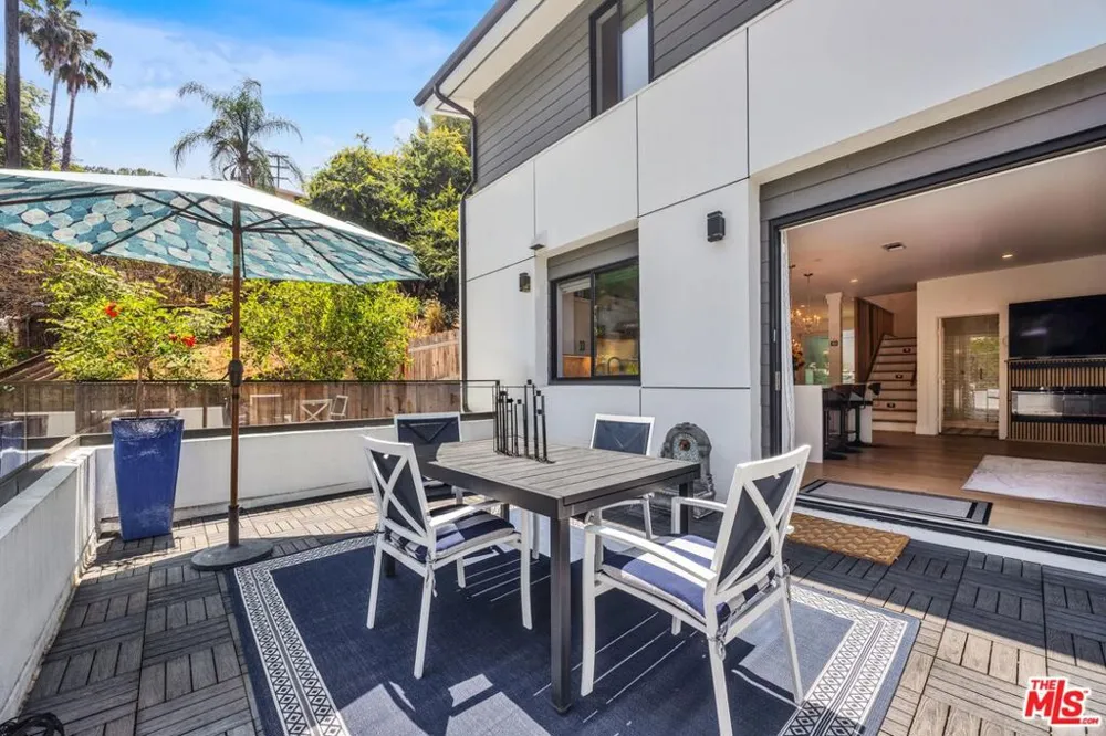 4841 Minden Place Los Angeles, CA 90041