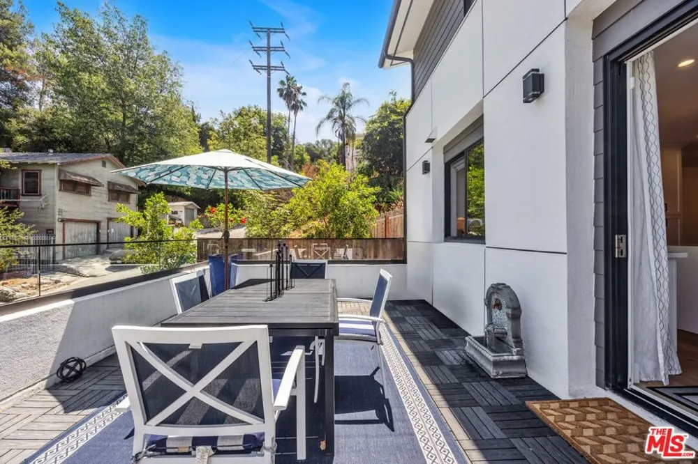 4841 Minden Place Los Angeles, CA 90041