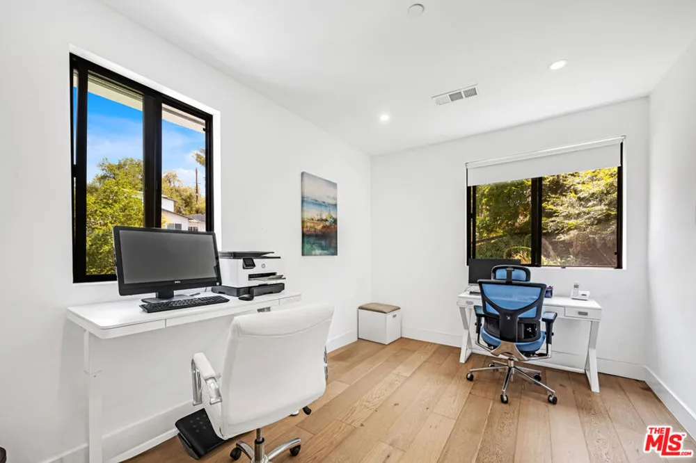 4841 Minden Place Los Angeles, CA 90041