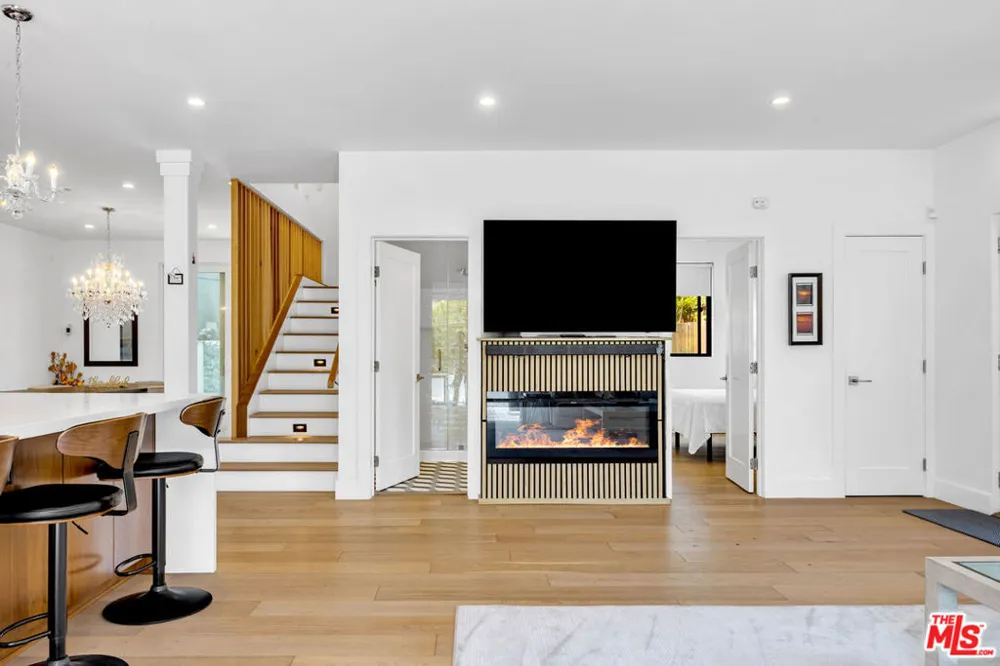 4841 Minden Place Los Angeles, CA 90041