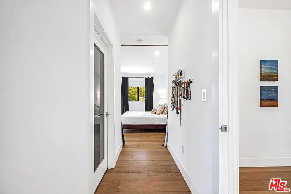 4841 Minden Place Los Angeles, CA 90041