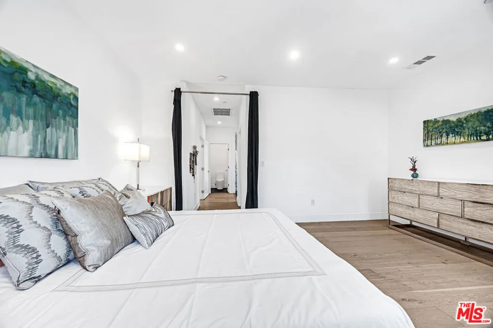 4841 Minden Place Los Angeles, CA 90041