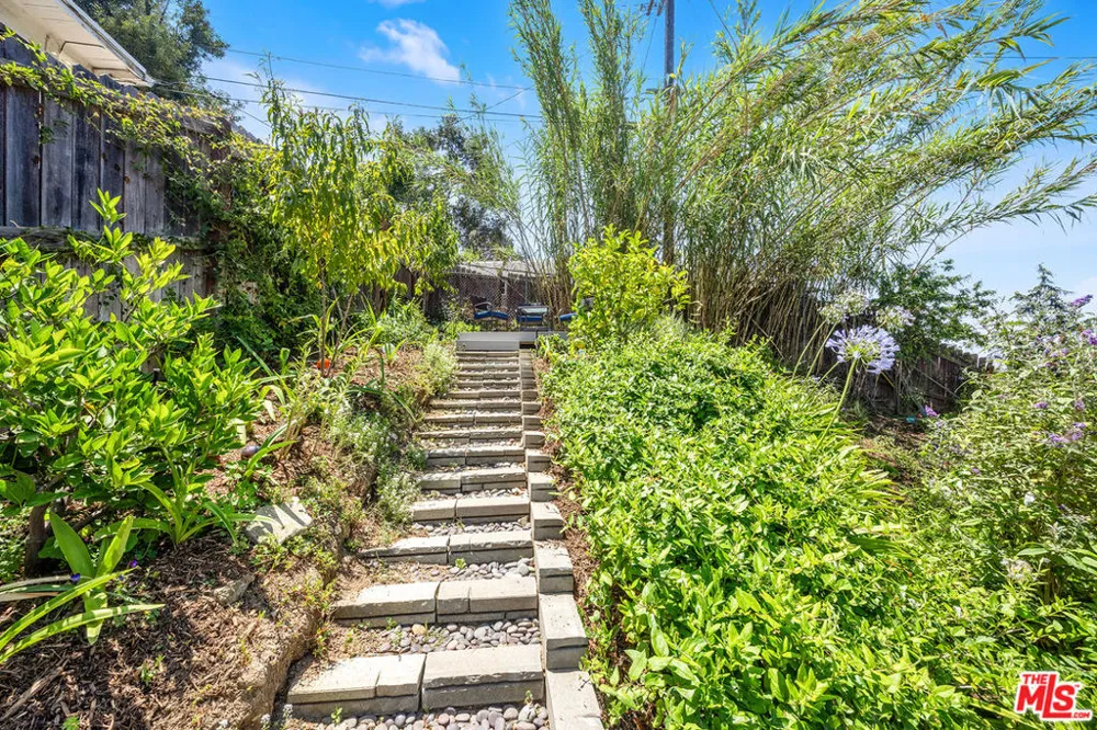 4841 Minden Place Los Angeles, CA 90041