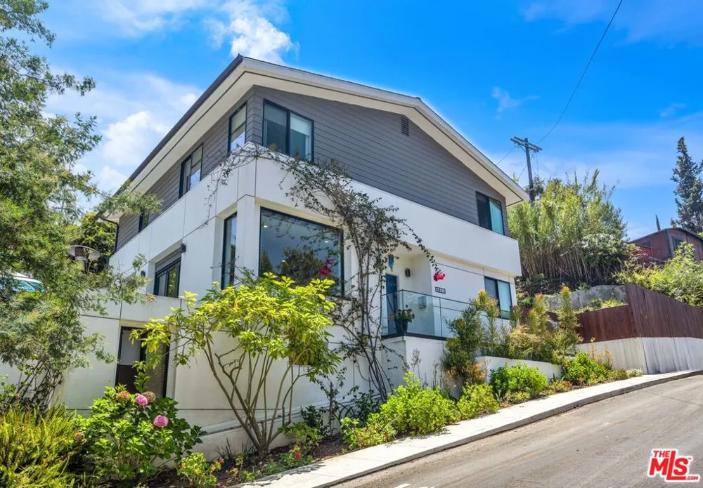 4841 Minden Place Los Angeles, CA 90041