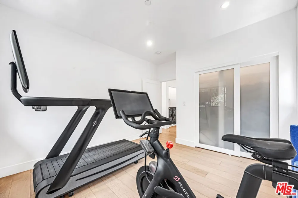 4841 Minden Place Los Angeles, CA 90041