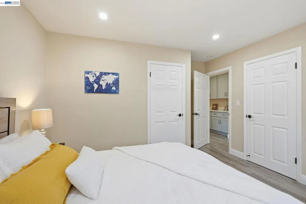1204 Vistagrand Dr San Leandro, CA 94577