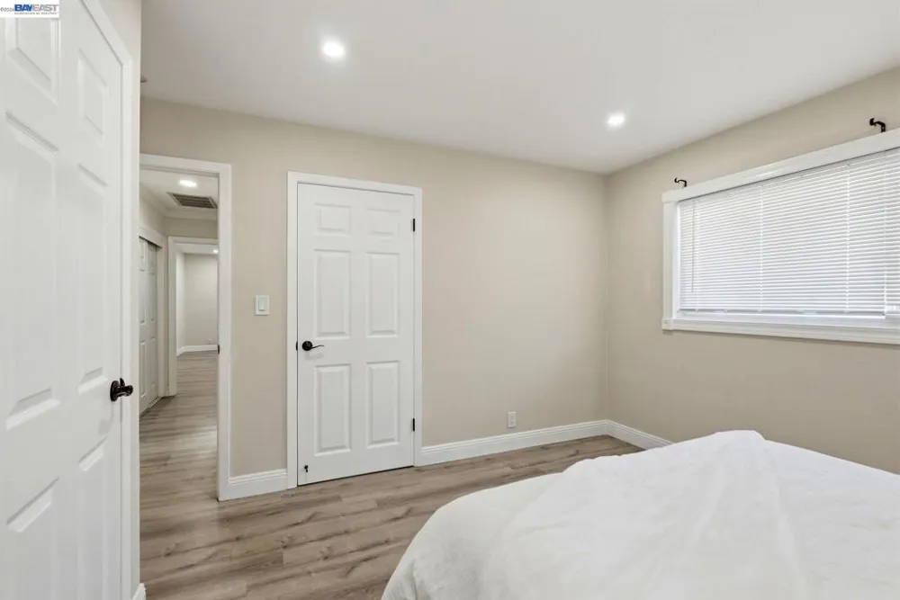 1204 Vistagrand Dr San Leandro, CA 94577