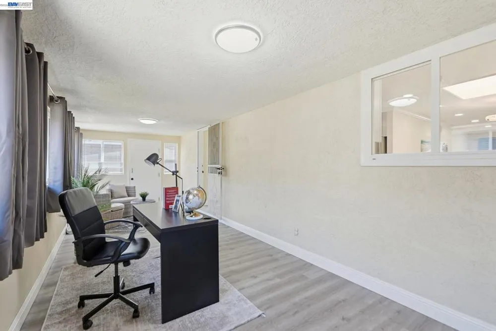 1204 Vistagrand Dr San Leandro, CA 94577