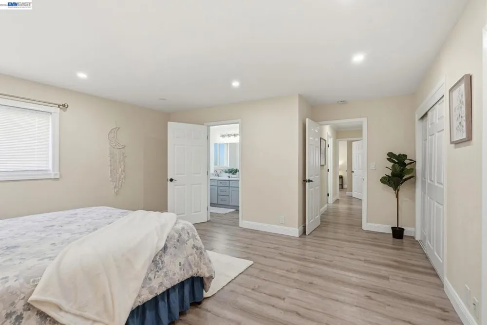 1204 Vistagrand Dr San Leandro, CA 94577