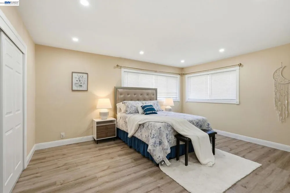 1204 Vistagrand Dr San Leandro, CA 94577