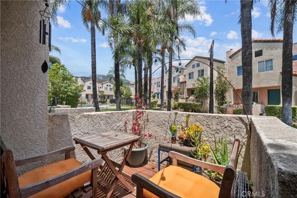 13901 Olive View Lane #27 Sylmar, CA 91342