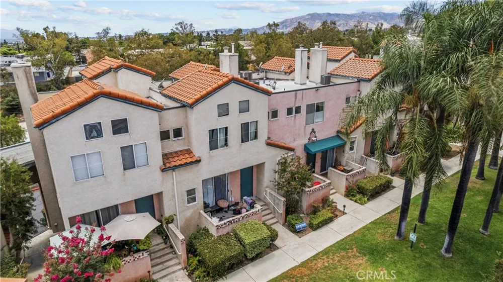 13901 Olive View Lane #27 Sylmar, CA 91342