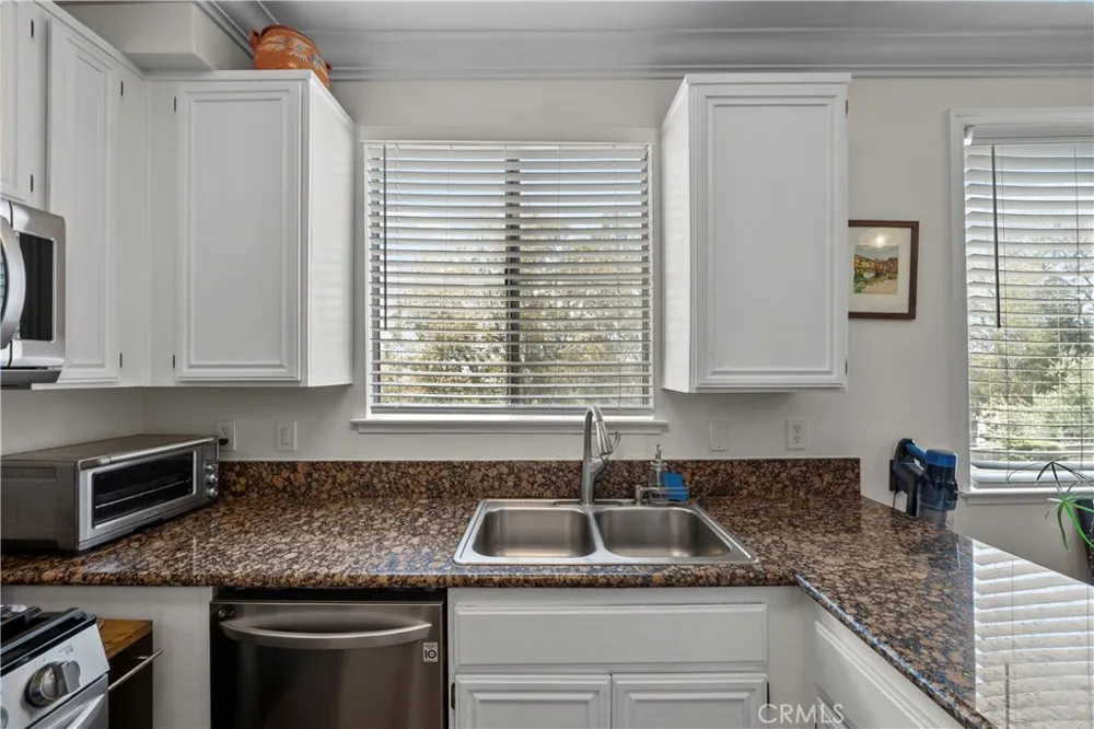 13901 Olive View Lane #27 Sylmar, CA 91342