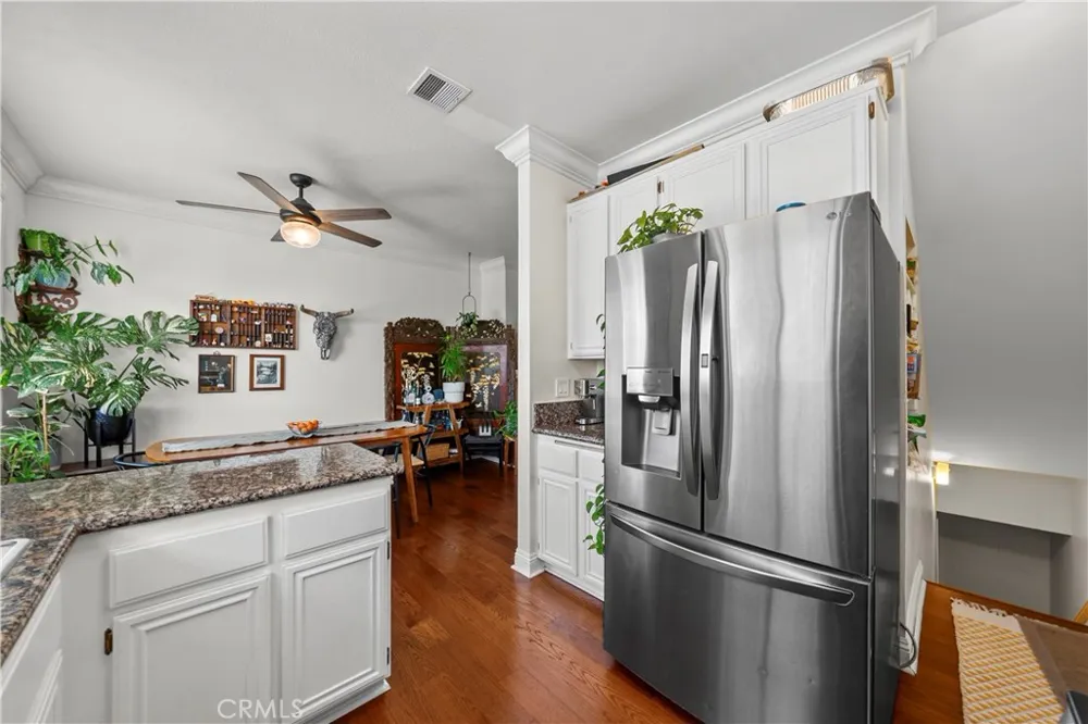 13901 Olive View Lane #27 Sylmar, CA 91342