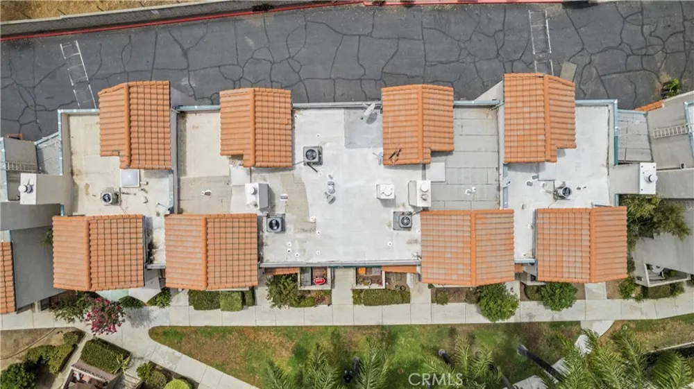 13901 Olive View Lane #27 Sylmar, CA 91342