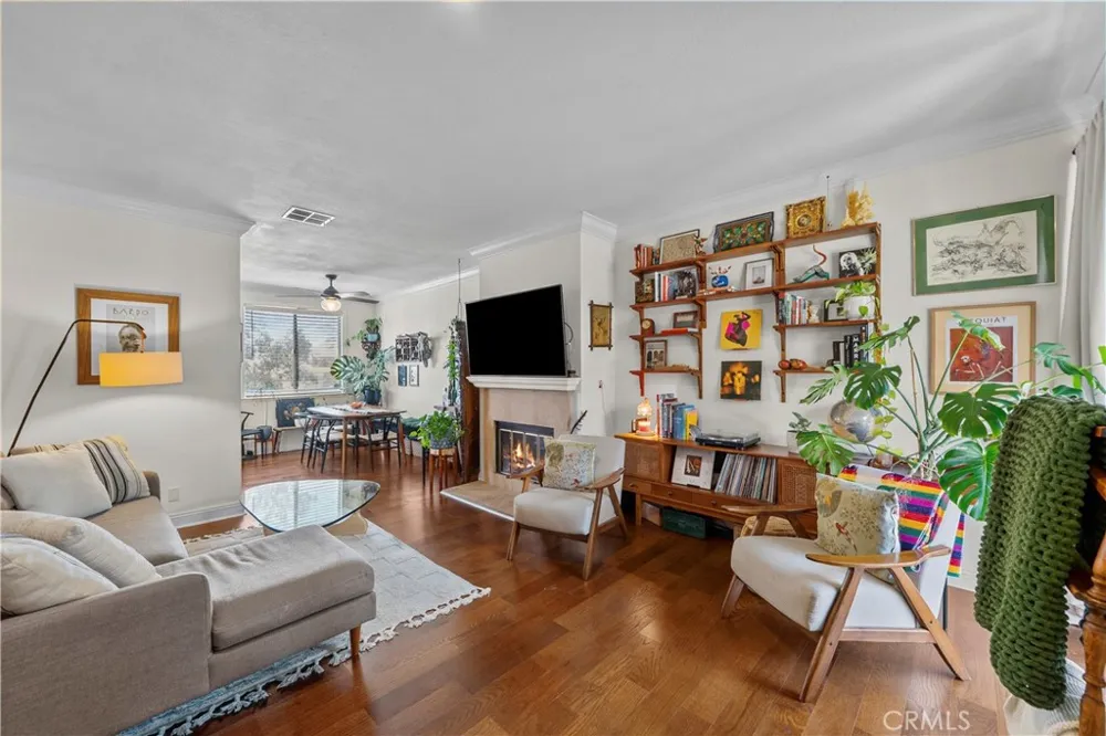 13901 Olive View Lane #27 Sylmar, CA 91342