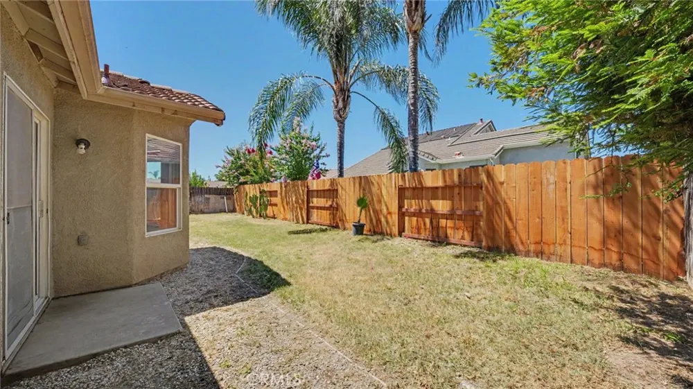 2204 W Sweet Water Court Merced, CA 95348