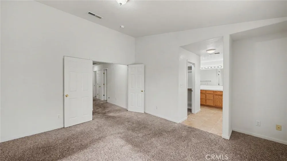 2204 W Sweet Water Court Merced, CA 95348