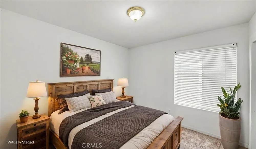 2204 W Sweet Water Court Merced, CA 95348