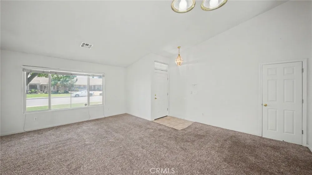 2204 W Sweet Water Court Merced, CA 95348