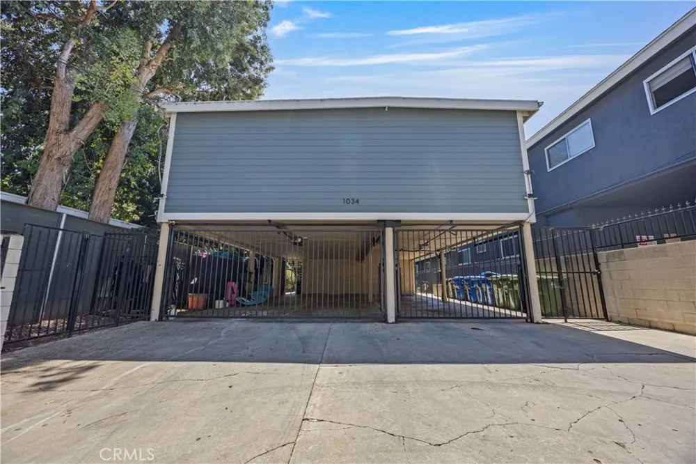 1034 Pleasantview Venice, CA 90291