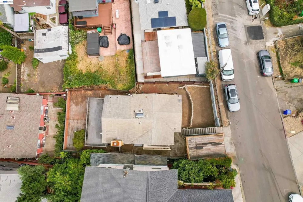 16805 President Dr Castro Valley, CA 94578