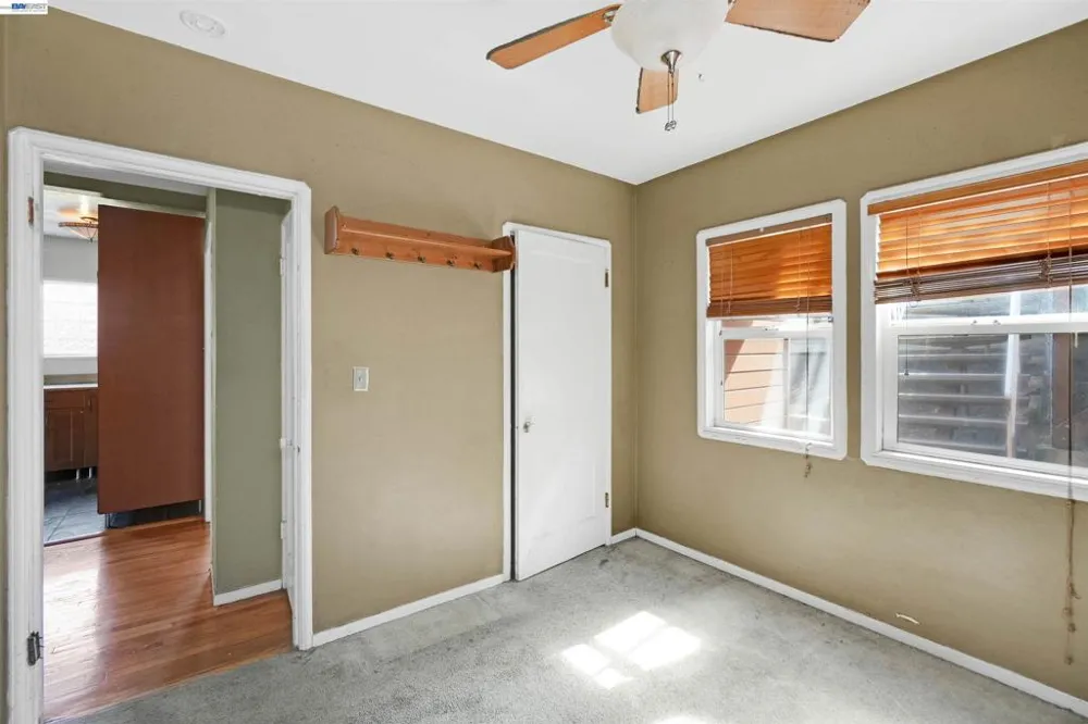 16805 President Dr Castro Valley, CA 94578